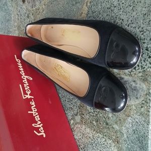 Classic Ferragamo Black Patent/Suede Flats